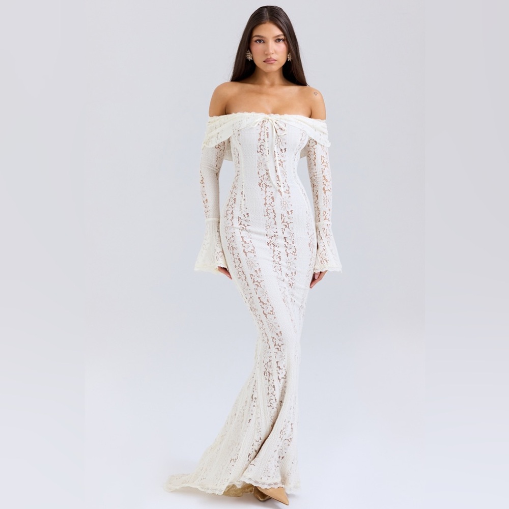 KOIR White lace off shoulder gown - Picture 2 of 7